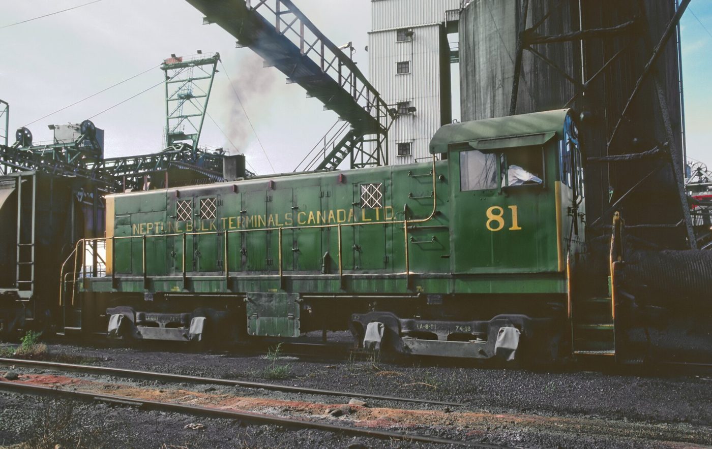 A switching locomotive at Neptune Bulk Terminals in North Vancouver
