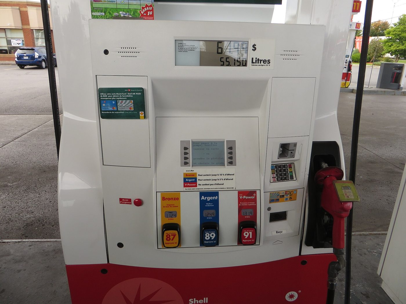 A fuel pump at a Canadian gas station in Saint-Jean-sur-Richelieu, Que