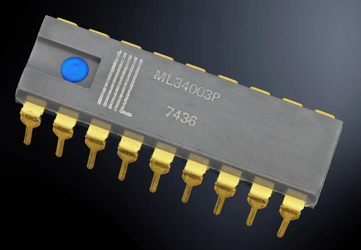 ML34003P - Unidentified integrated circuit